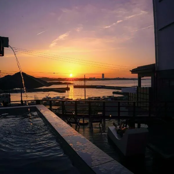 Ryokan KINOSUKE hotel きの助 日間賀島 島のサウナ Himaka Island, hotel in Minamichita