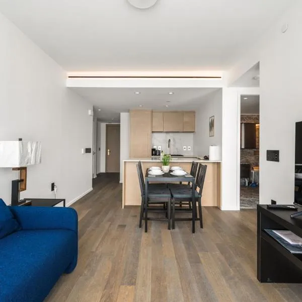 Luxury High-Rise Condo with Stunning Views, hotel v destinaci Vancouver