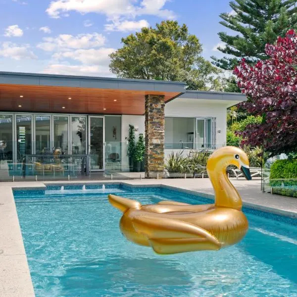 Modern Luxuries Guesthouse, hotel em Berowra