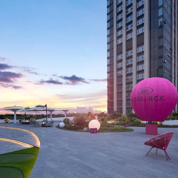 Crowne Plaza Hangzhou Qiantang, hótel í Hangzhou