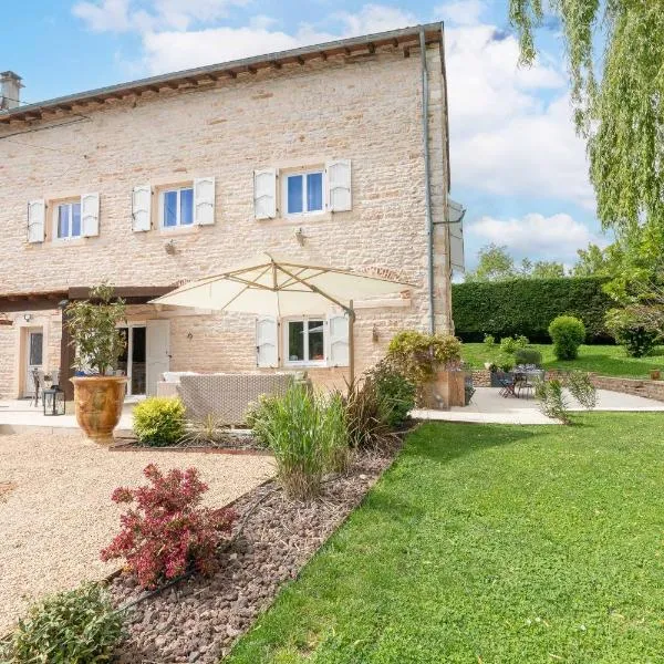 Studio Clos des Renauds, hotel in Charbonnières