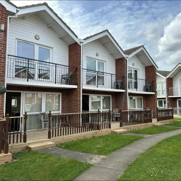 Coastal Retreat at Waterside Park, hotel v mestu Corton
