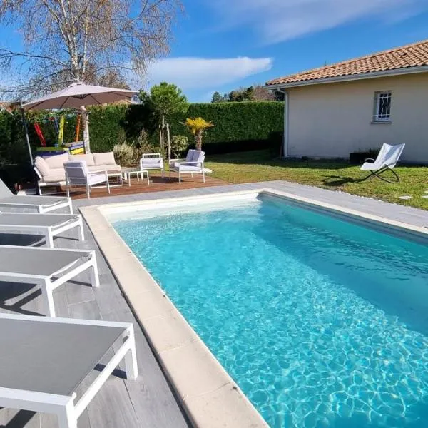 Arès, Villa Mapouchet, piscine – hotel w mieście Arès