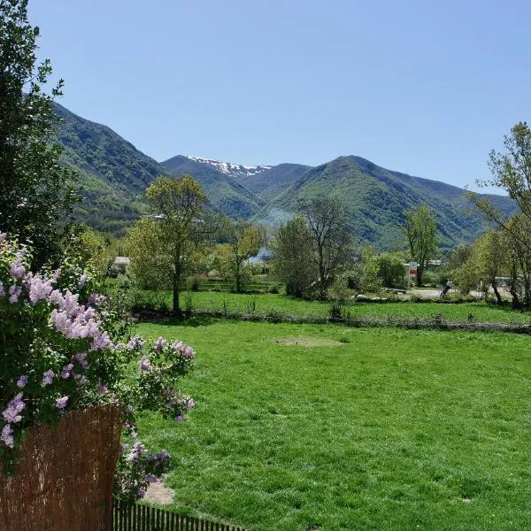 Cainés, hotel v destinaci Villablino