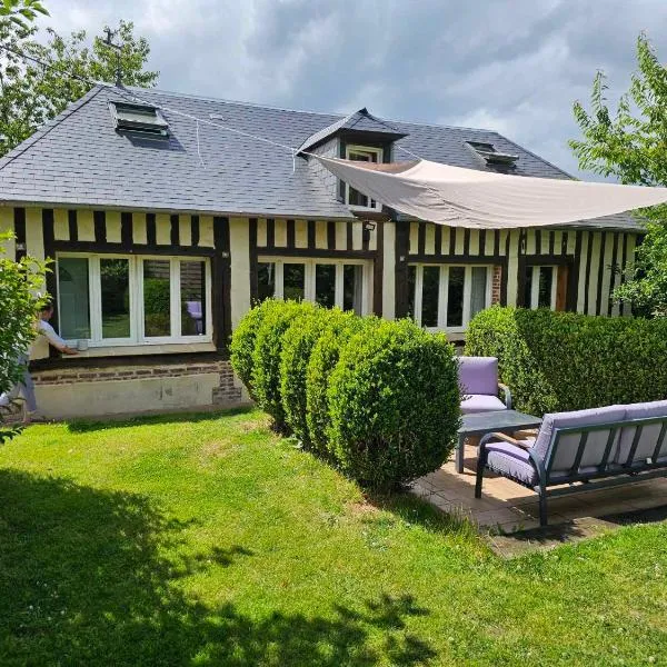 Longère de charme entre campagne et mer, hotel v destinaci Hermival-les-Vaux
