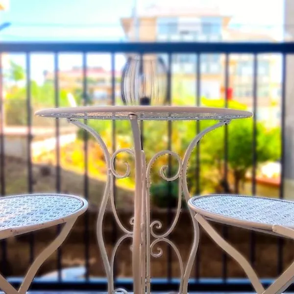 Kataneasyhouse, hotel v destinaci Cibali