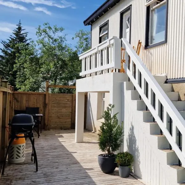 Landakot The Perfect Getaway by StayNorth, hótel á Siglufirði