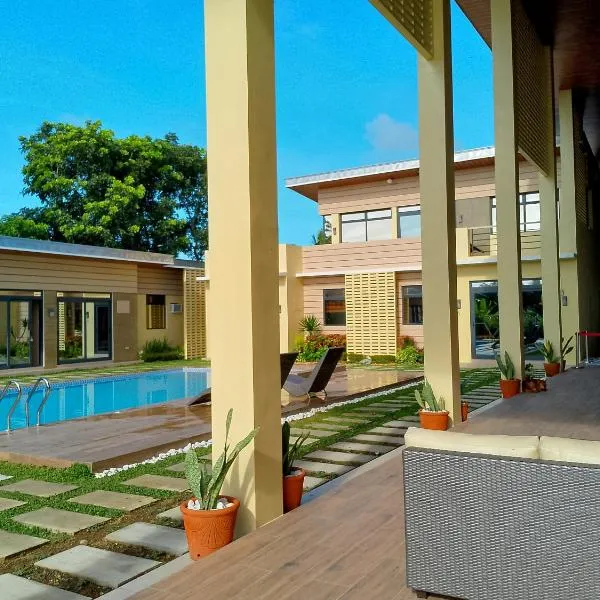 Cristina's Holiday Home, hotell sihtkohas Tagaytay