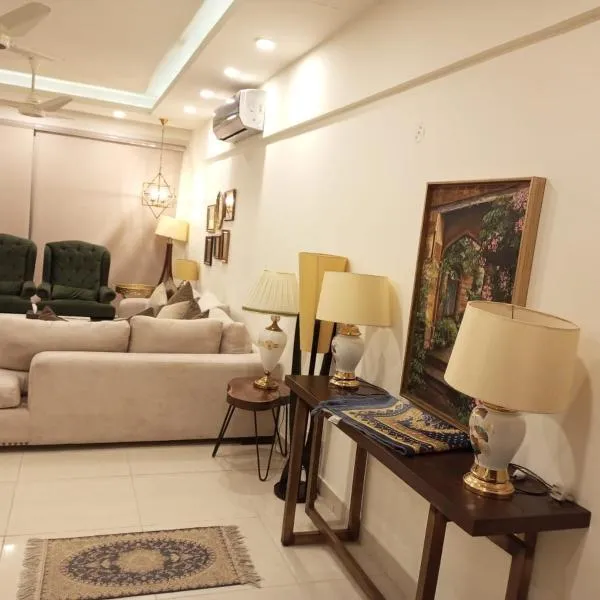 Said's Suites Elysium Tower Opposite to Centaurus Mall, hotel in Islamabad