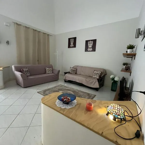 Mosa House – hotel w mieście Aci Castello