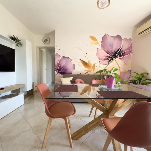 AgoRa Family House, hotel Quartucciuban