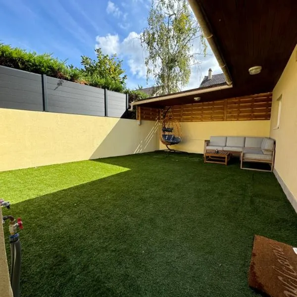 Garden home Aulnay-sous-Bois – hotel w mieście Aulnay-sous-Bois