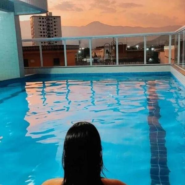 Apto lindo-piscina, churrasqueira e 2 vagas - Foto 4