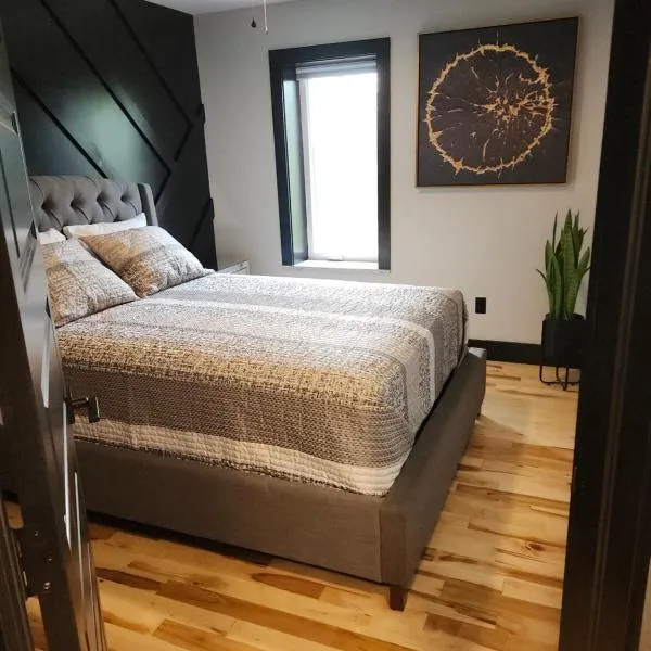 BAYSIDE RESORT, 2 O'CLOCK SUITES, hotel di Manitowaning