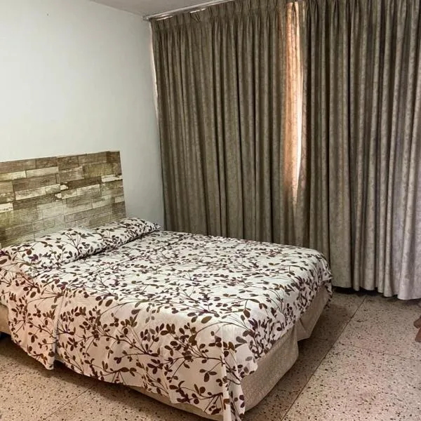 Apto Centro de Ccs, cerca todo!, hotel in Caracas
