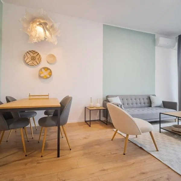 Mycampus 1 bdrm, stay 4, free parking, garden, self check-in, khách sạn ở Sofia