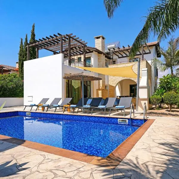 Villa Evia - Walking to Med Sea，位于阿依纳帕的酒店