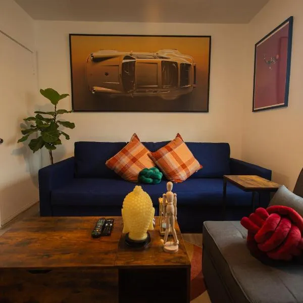 The Myrlande Dinvil Guest Suite, hotel v destinaci North Miami Beach