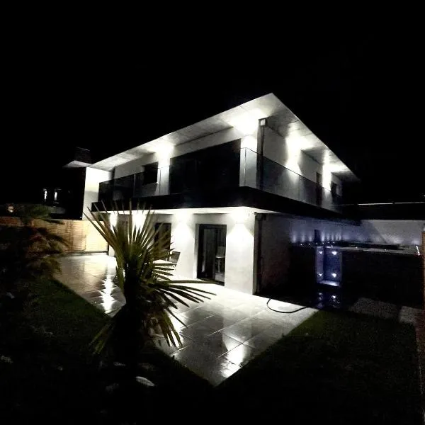Maison Jacuzzi, hotel in Thonon-les-Bains