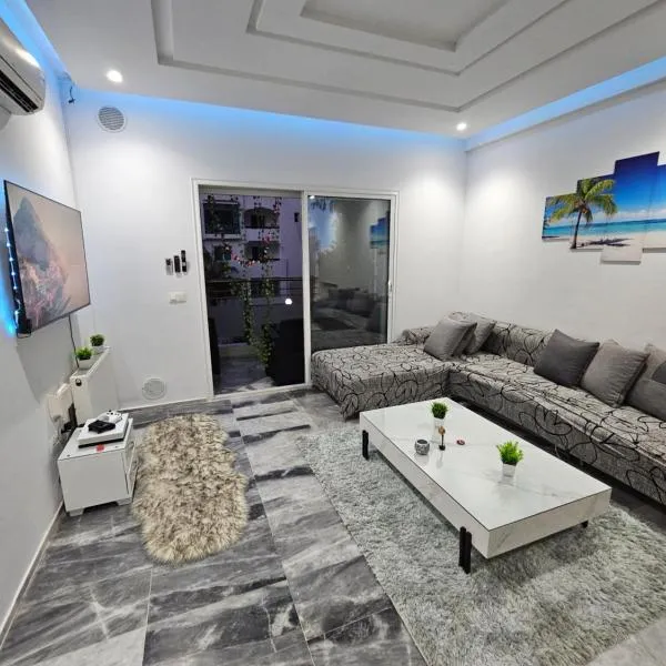Luxury Apartment Seaside in Sousse Tourist zone - Parking & WIFI, hotel v destinaci Sousse