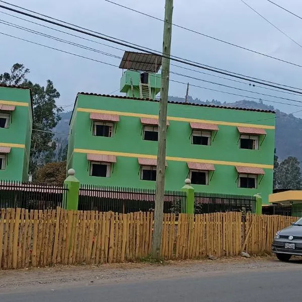 Hotel COMTUCAR, hotel in Carhuaz