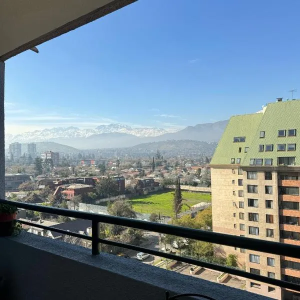 Dept Hermosa Vista, Las Condes, отель в городе Сантьяго
