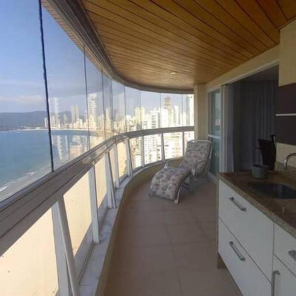 Apartamento frente Mar de Balneário Camboriú - Av Atlântica