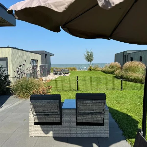 Chalet Sonnenplätzchen Zweite Reihe Haus Nr 229, hotel en Enkhuizen