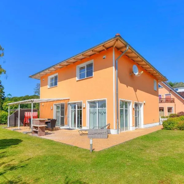 Ferienhaus Meinholdstraße mit eigener Sauna, Kamin, 4 Schlafzimmern ca 500m vom Ostseestrand, hotel Ostseebad Koserowban