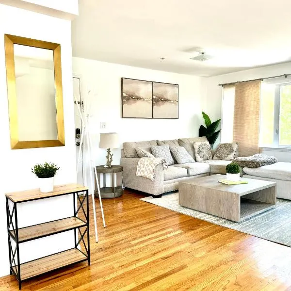 Stylish Evergreen Apartment By Newark Airport, hotel v destinaci Newark