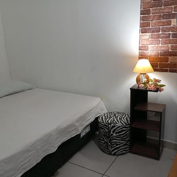 Suíte Casa Central Garagem Hatch - Foto 2