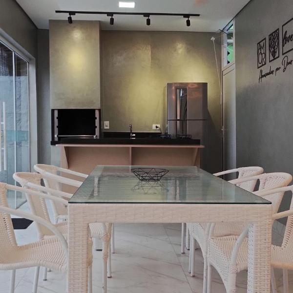 Casa com piscina e hidromassagem praia Enseada. - Foto 5