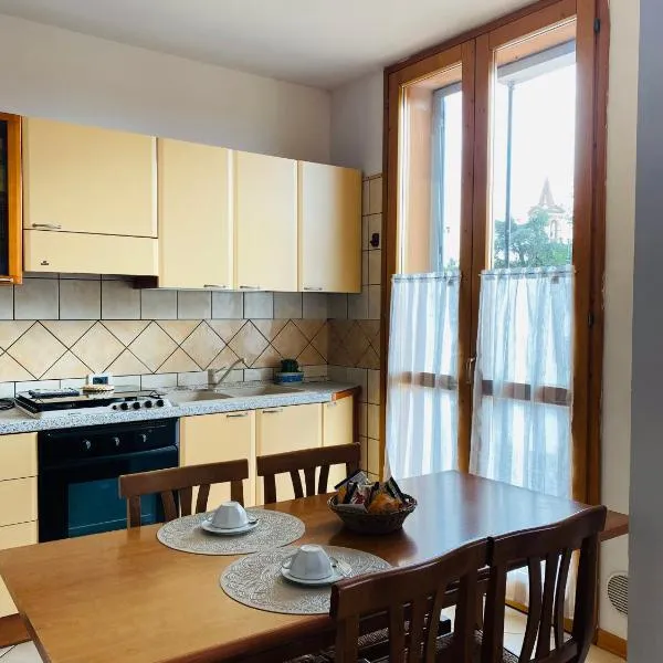 APPARTAMENTO Via MAMELI 26, hotel in Faenza