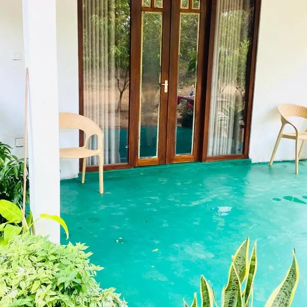 Cinty Guest House, hotel v Dambulle