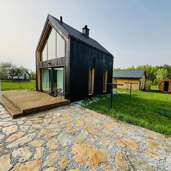 Sielski domek w Starej Hucie, hotel in Stara Huta