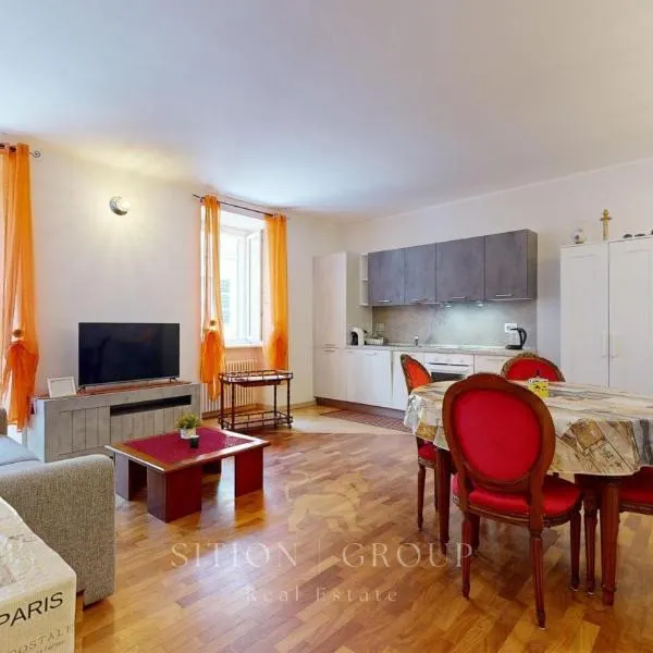 SYC Favoloso, hotel v mestu Arona