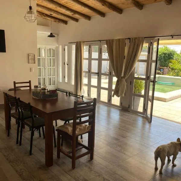 Caralíhome, hotel en Esquina