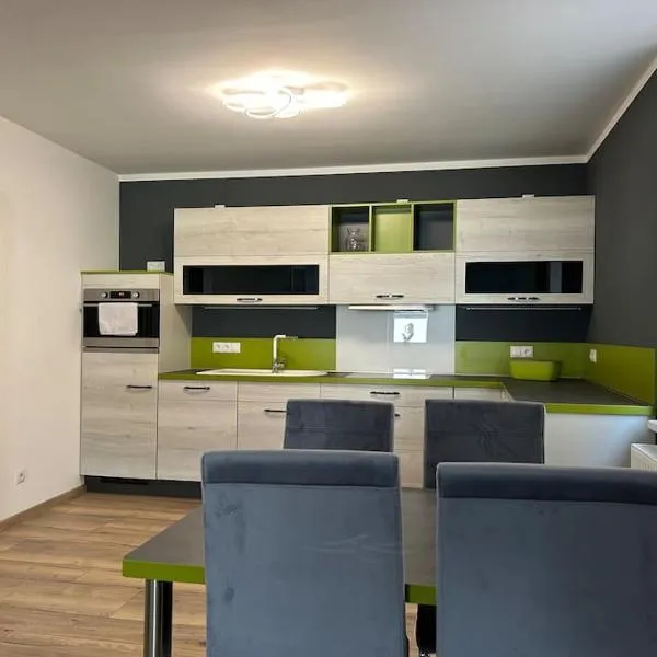 Ferienwohnung Schwalbennest, hotel in Eisfeld