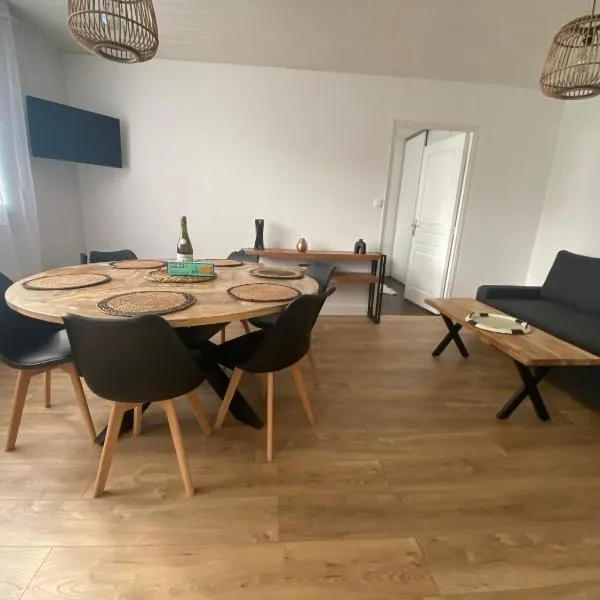 Prox centre, beau T3, 2 ch, 7 personnes, hotel in Brest