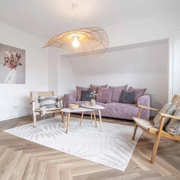 NICE & CALM - Wohlfühl-Wohnung in Stadtnähe für Familien oder Freunde, hotel em Wesel