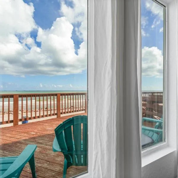 Amazing Oceanfront 2BR Home Cozy Peaceful and Kid and Pet Friendly, hotel in Freeport