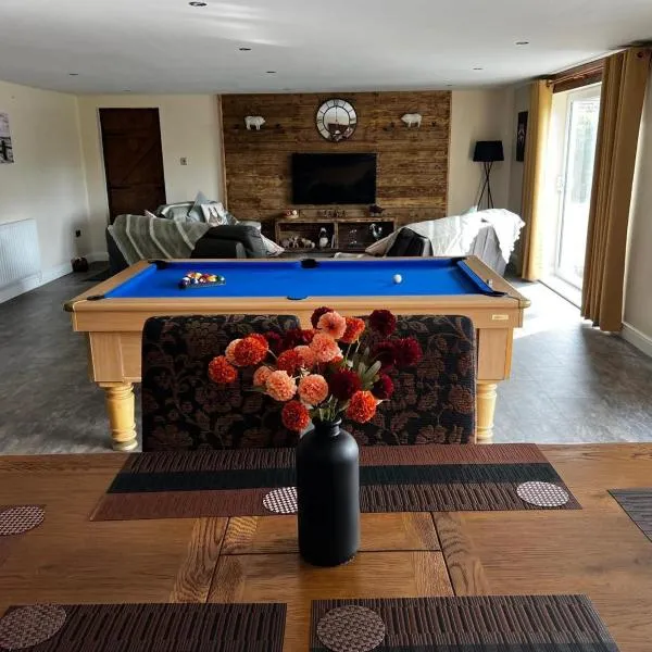 Luxury Country Lodge in Bretherton - Sleeps 4, hotel in Bretherton