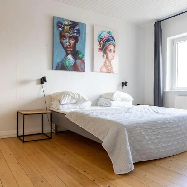 Aalborg lejlighed med fri parkering i dejligt område, hotel v destinaci Nørresundby