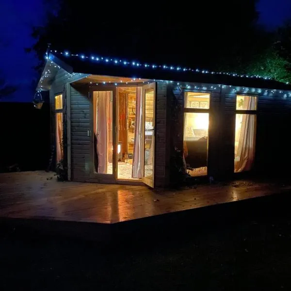 Pear Tree Hut at Carr house farm, hotel in Scarborough