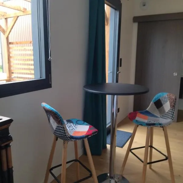 Au coin des Lilas - Studio 1, hôtel au Mans