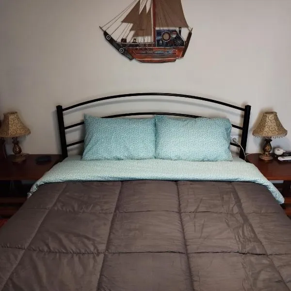 Private Rooms in shared house, hotel v Soluni