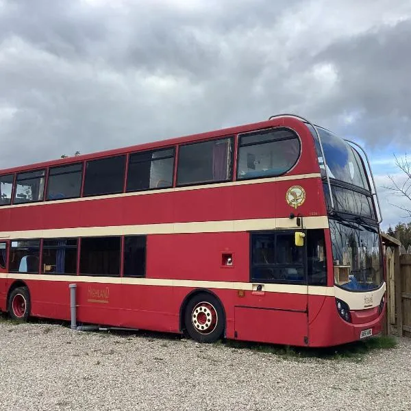 Archie The Double Decker Bus, hotel v destinaci Tain