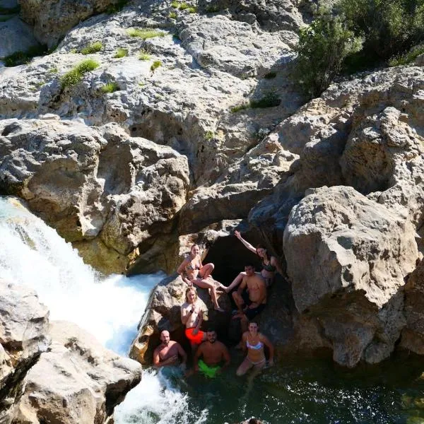 Friends Hostel & Tours, hotel a Shkodër