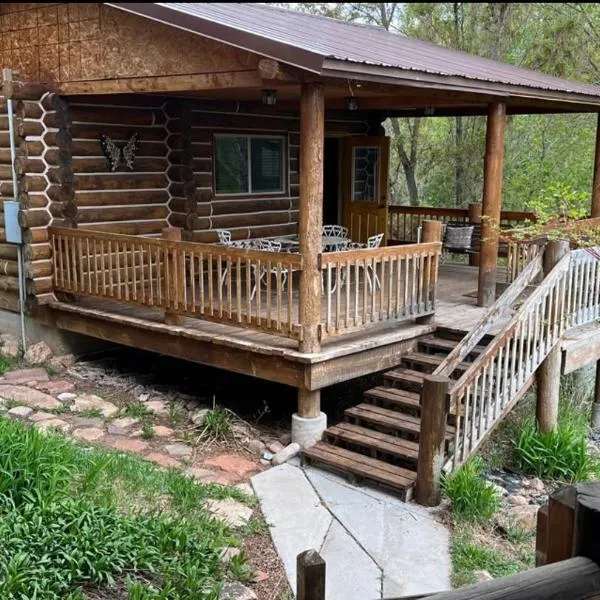 Cozy Canyon Cabin, hotel v destinaci Vernal