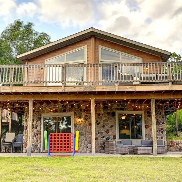 Countryside - 2 Living Spaces - Close to the Dells, ξενοδοχείο σε Wisconsin Dells
